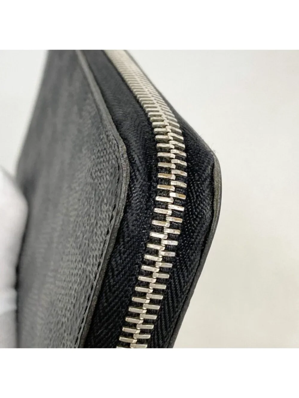 Louis Vuitton Wallet Damier Graphite Zippy Vertical Black